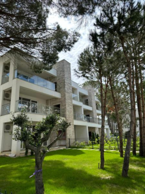 EME APARTMENTS - Kompleksi San Pietro, Gjiri i Lalzit